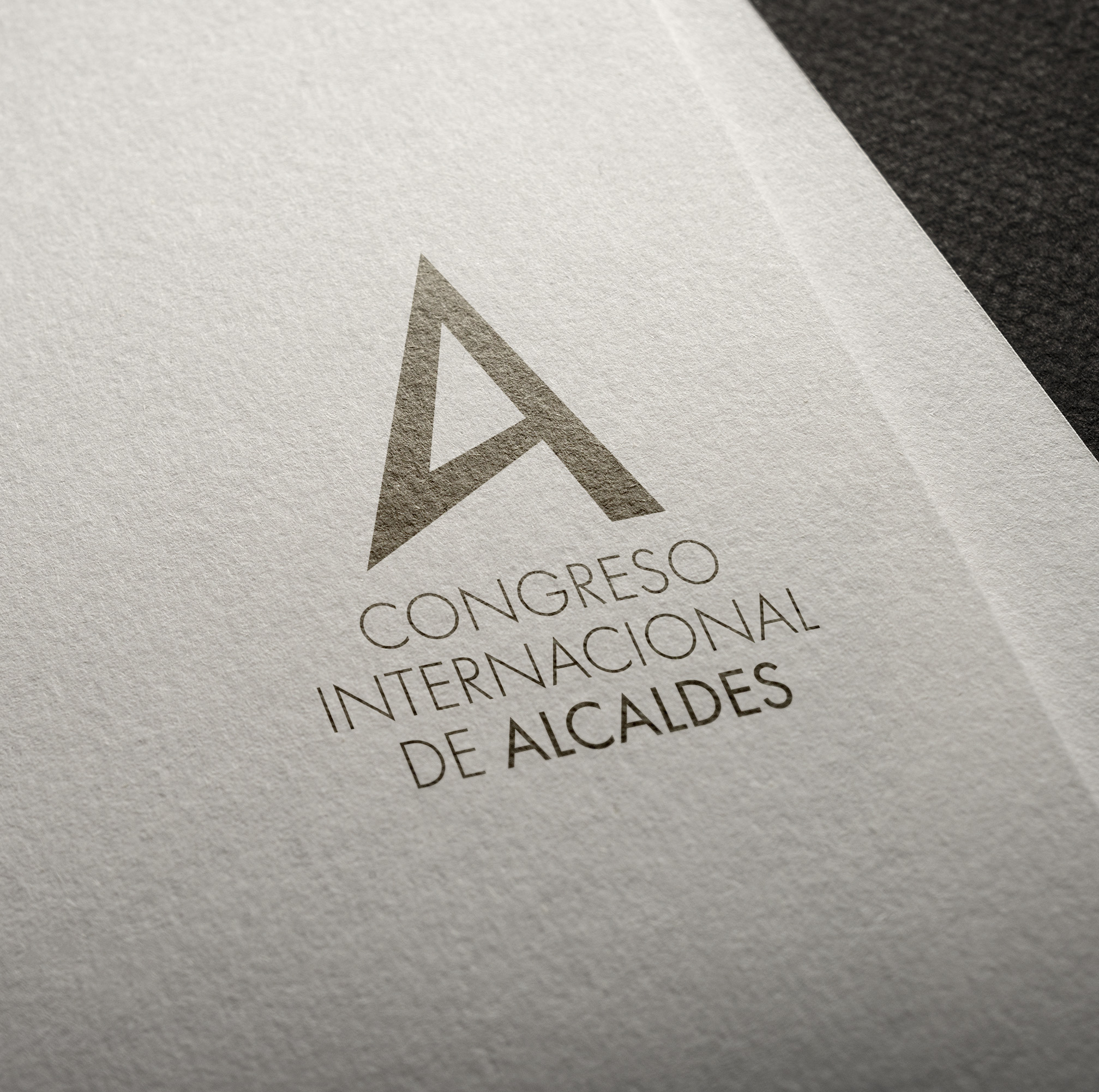 01-logo-mockup-free-version
